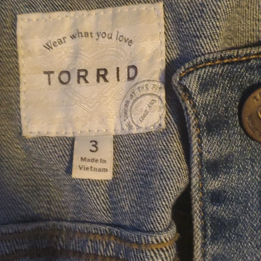 Torrid jean jacket - Picture 2 of 3